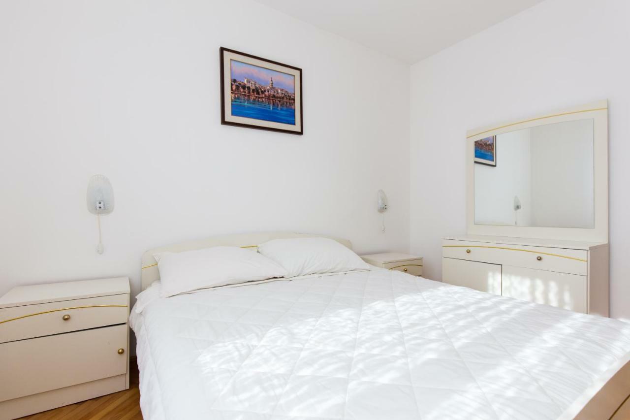 Apartment Pavacic Кърк Екстериор снимка